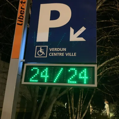 Centre, Pres Avenue De Verdun- Et Casino A 10 Mn A Pied- 4 Personnes -rdc דירה