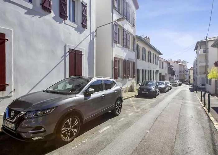 Centre, Près Avenue De Verdun- Et Casino à 10 Mn à Pied- 4 Personnes -rdc Biarritz
