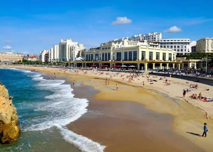 Apartman Centre, Pres Avenue De Verdun- Et Casino A 10 Mn A Pied- 4 Personnes -rdc *